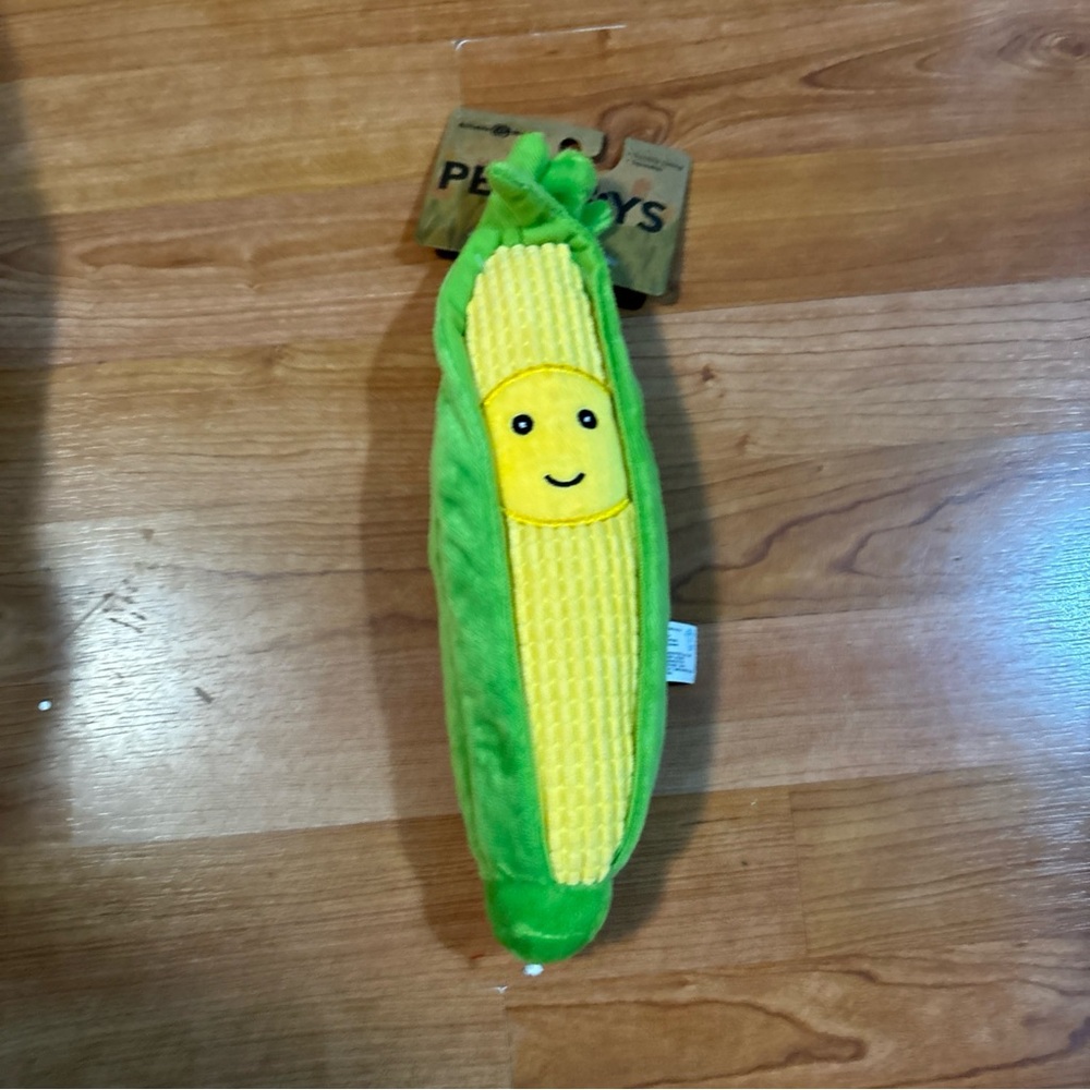 Brand new giftable World Pet Toy corn 🌽 16"